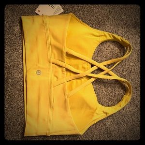 Lululemon sports bra